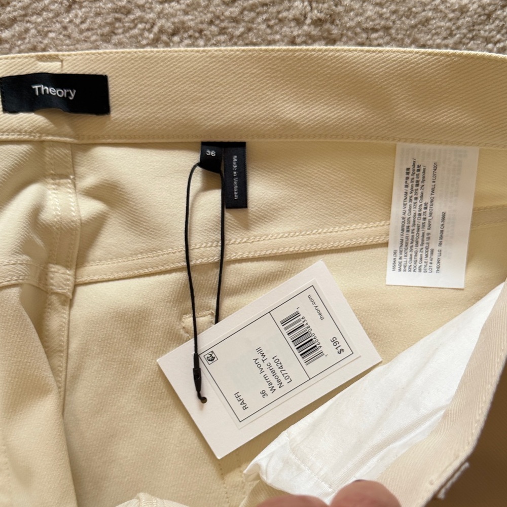 Theory Cream Raffi neoteric twill - Picture 8 of 11